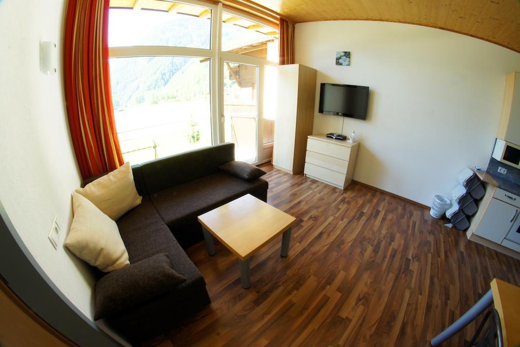 Apartments Bauernhof Dismasn Hof Längenfeld Quarto foto